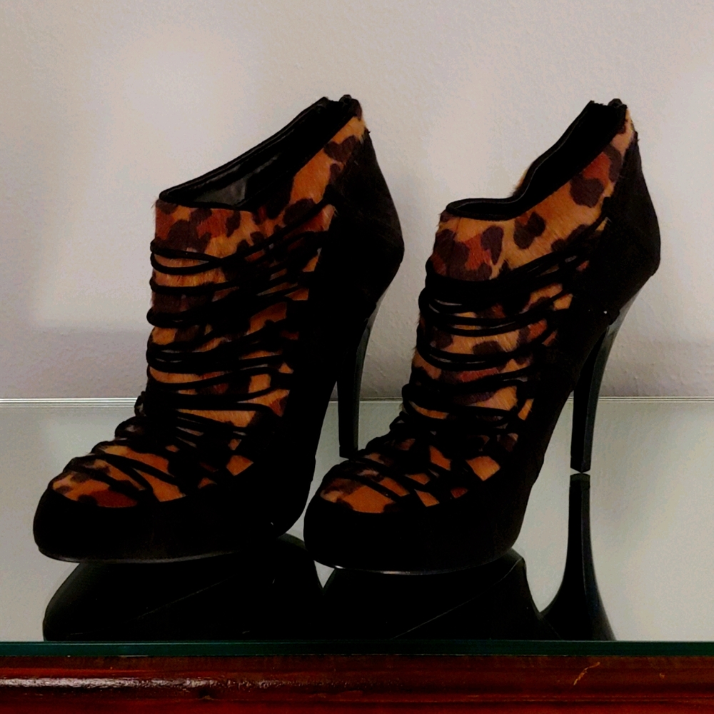 Carlos Santana Lovage Heels